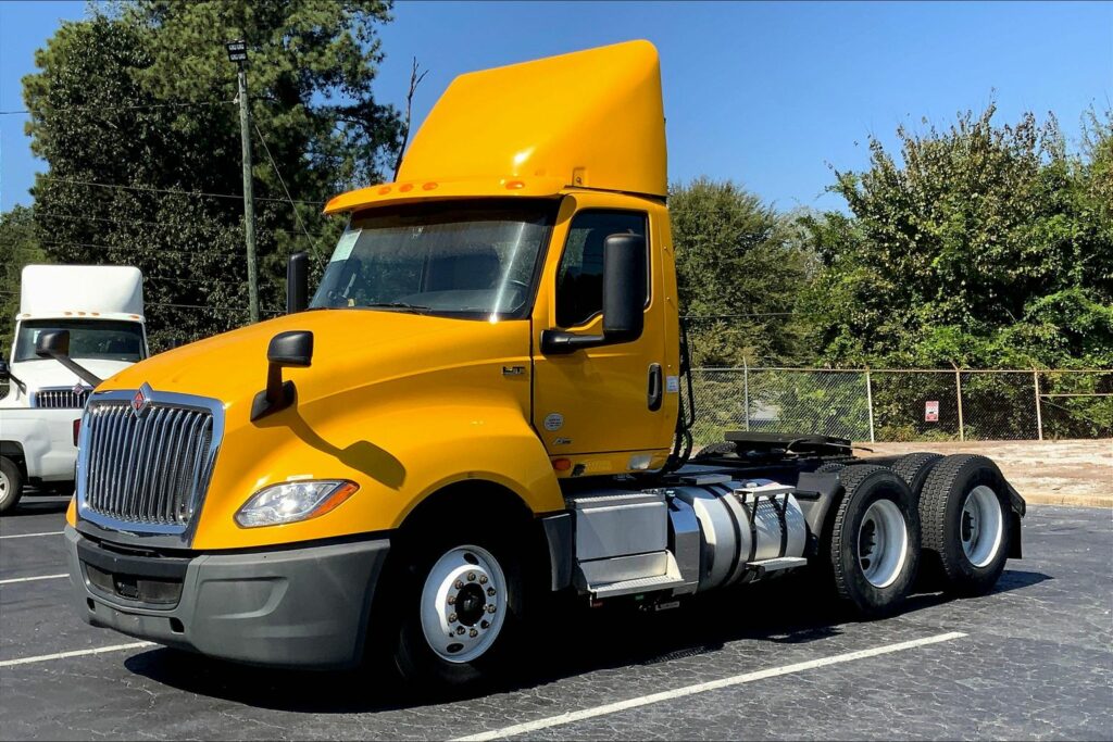 2019 INT LT625 6×4 Day Cab