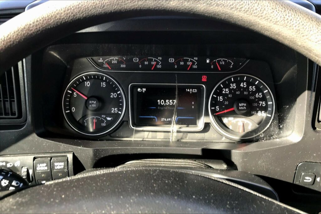 2022 INT LT625 6×4 Sleeper