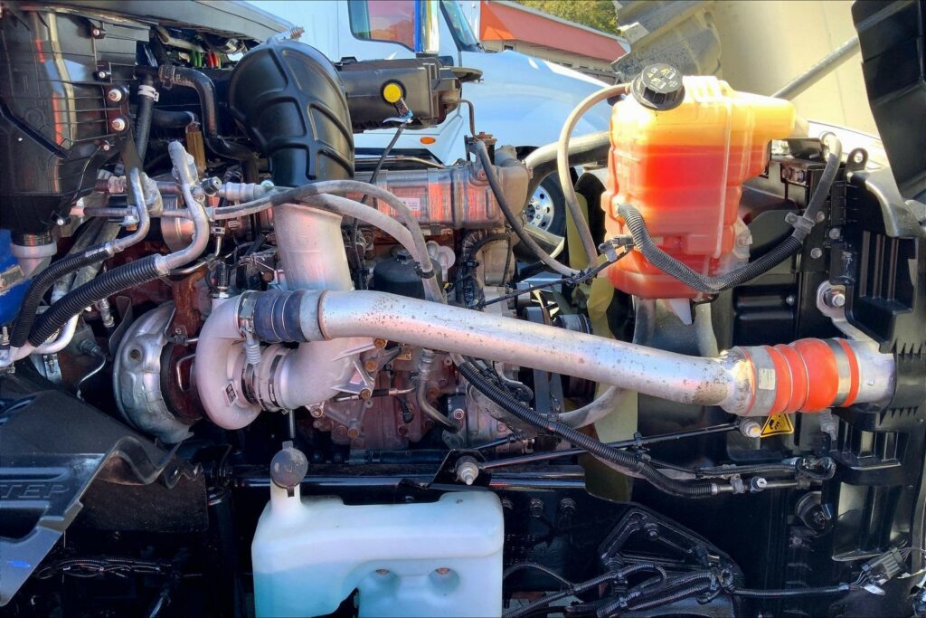 2022 INT LT625 6×4 Sleeper