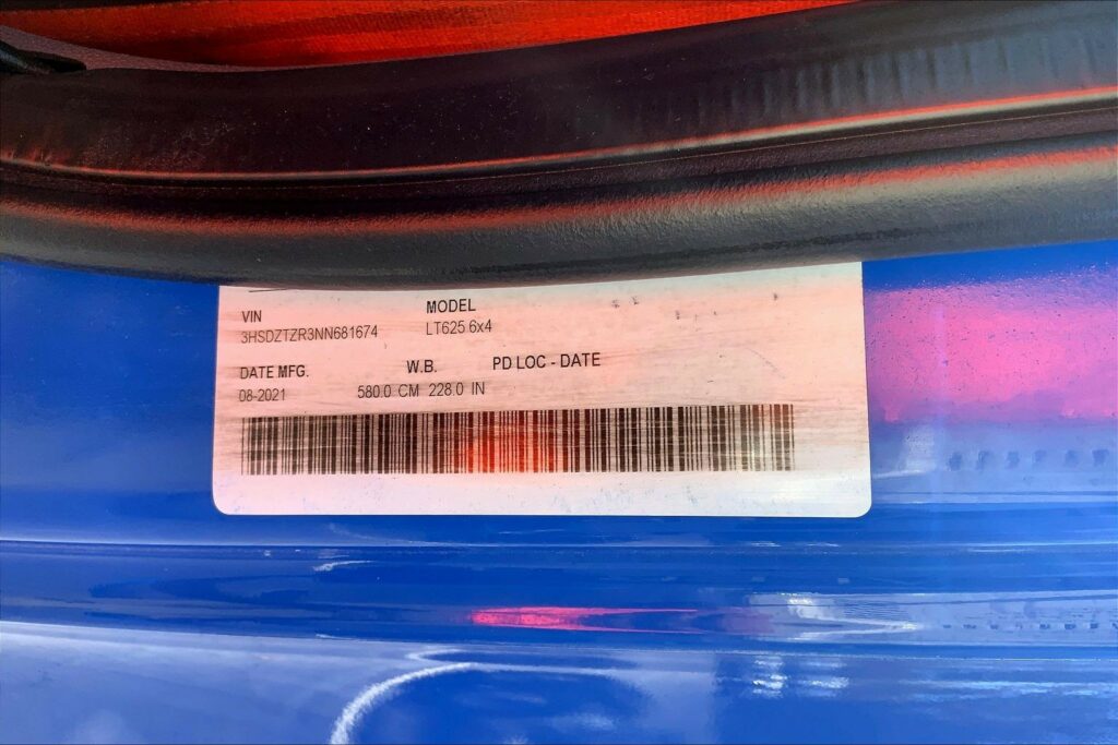 2022 INT LT625 6×4 Sleeper