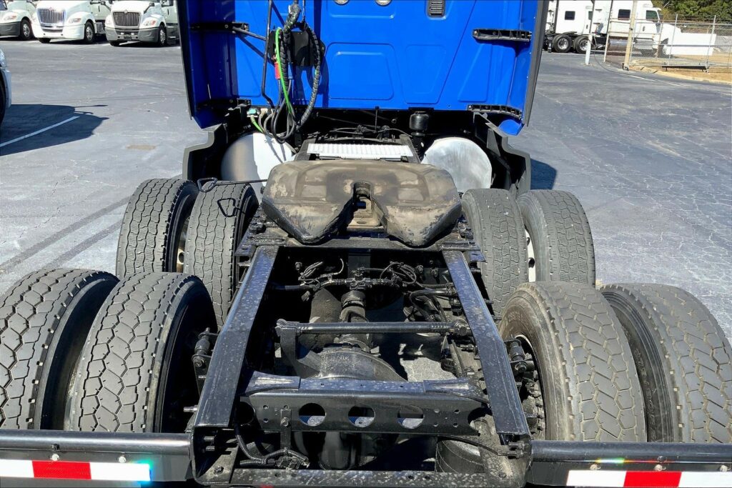 2022 INT LT625 6×4 Sleeper