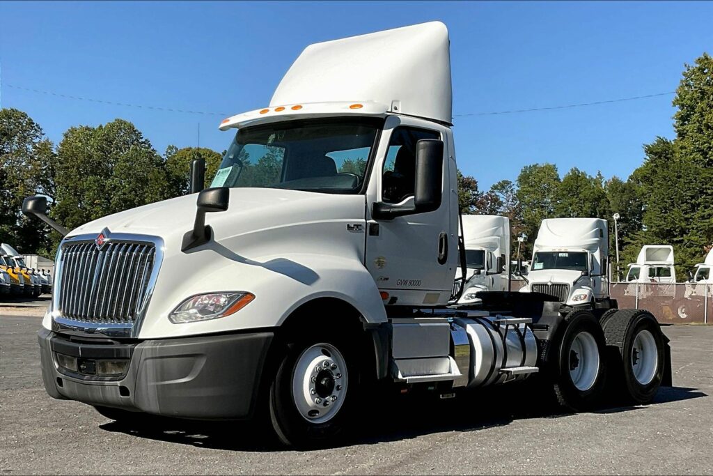 2019 INT LT625 6×4 Day Cab