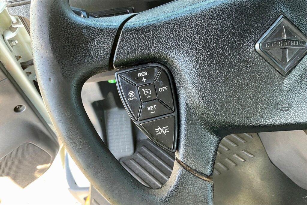 2019 INT LT625 6×4 Day Cab