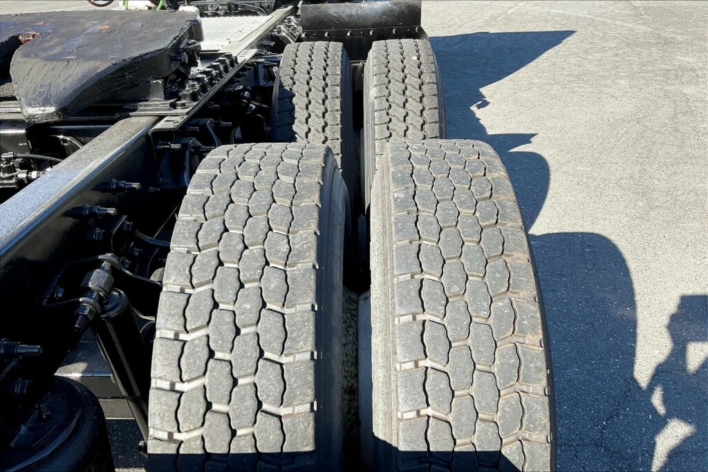 2019 INT LT625 6×4 Day Cab