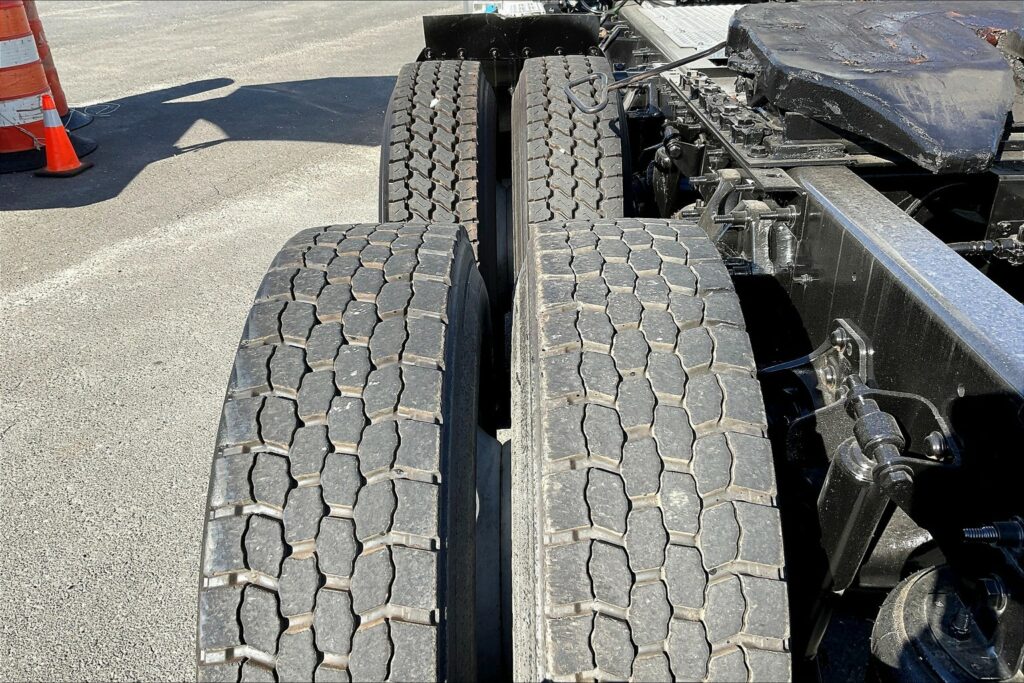 2019 INT LT625 6×4 Day Cab