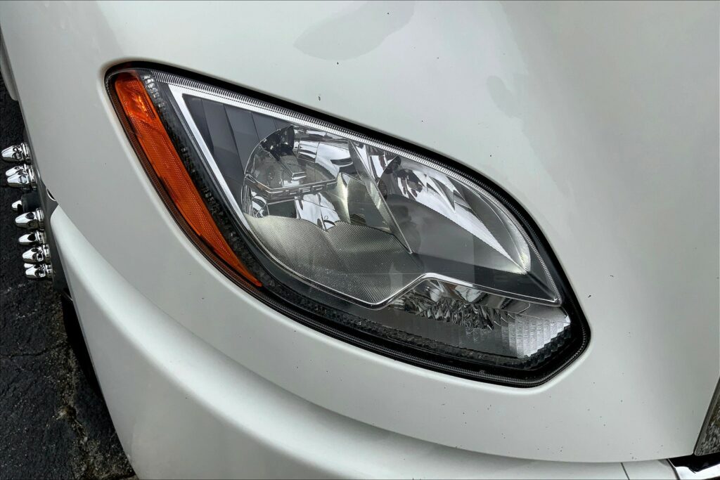 2023 INT LT625 6×4 Sleeper