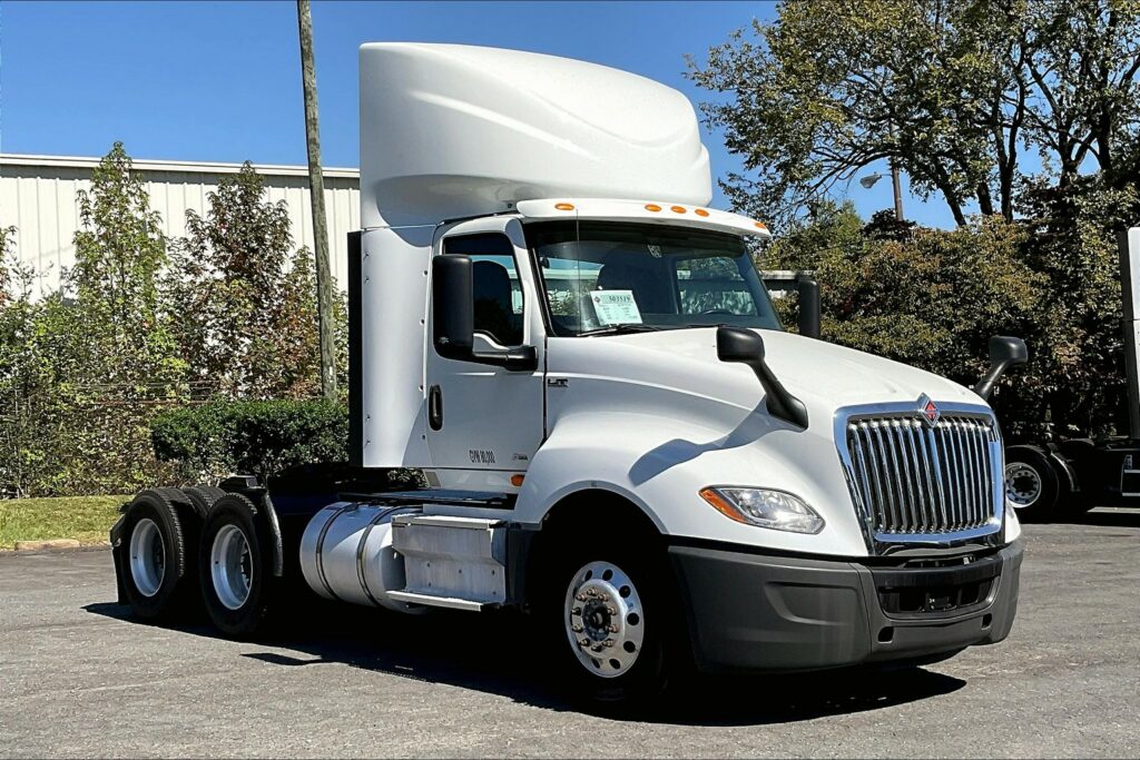 2019 INT LT625 6×4 Day Cab
