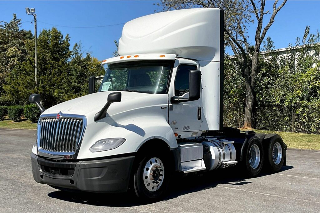 2019 INT LT625 6×4 Day Cab