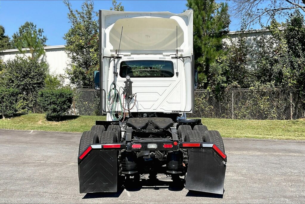2019 INT LT625 6×4 Day Cab