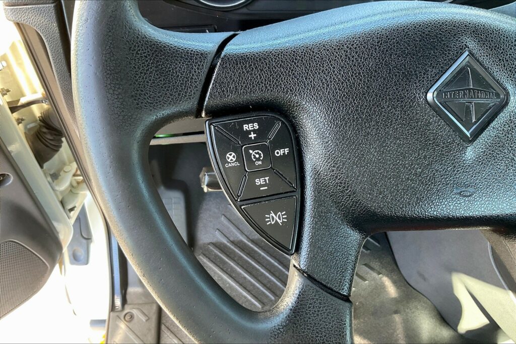 2019 INT LT625 6×4 Day Cab