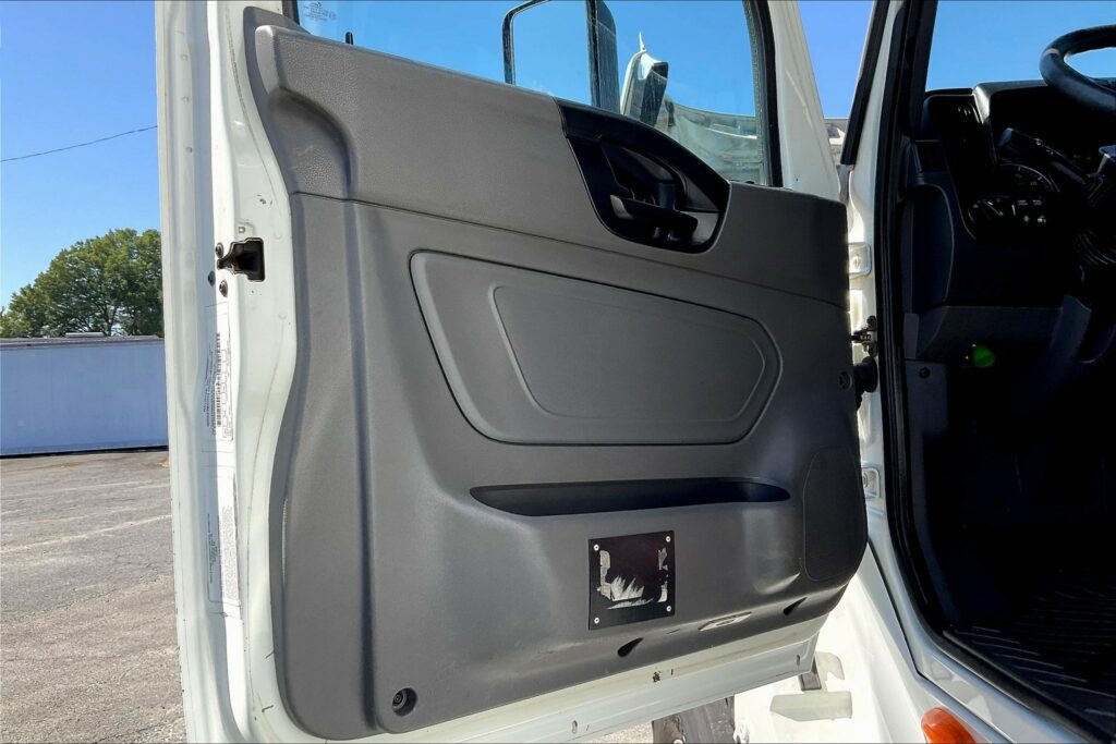 2019 INT LT625 6×4 Day Cab