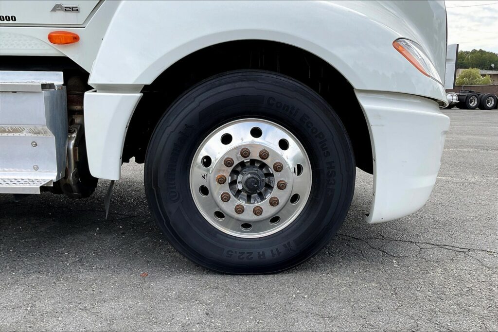 2022 INT LT625 6×4 Sleeper