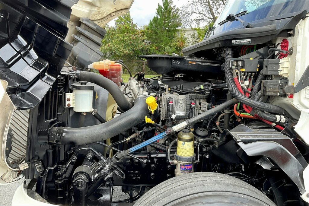 2022 INT LT625 6×4 Sleeper