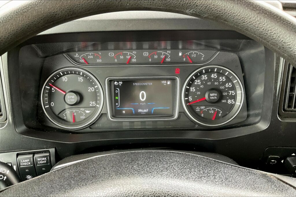 2022 INT LT625 6×4 Sleeper