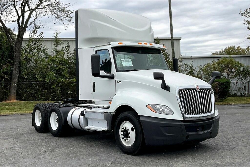2019 INT LT625 6×4 Day Cab