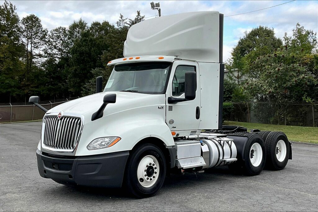 2019 INT LT625 6×4 Day Cab