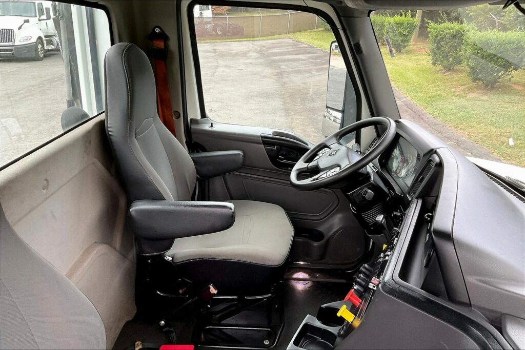 2019 INT LT625 6×4 Day Cab