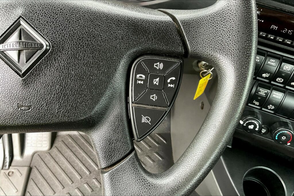 2019 INT LT625 6×4 Day Cab