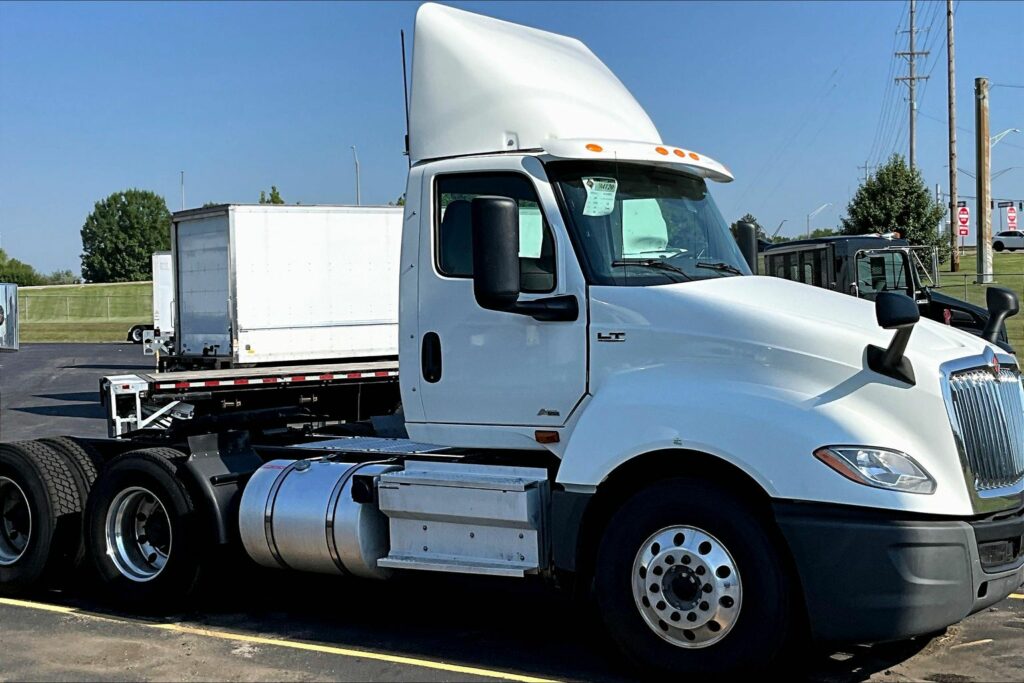 2019 INT LT625 6×4 Day Cab