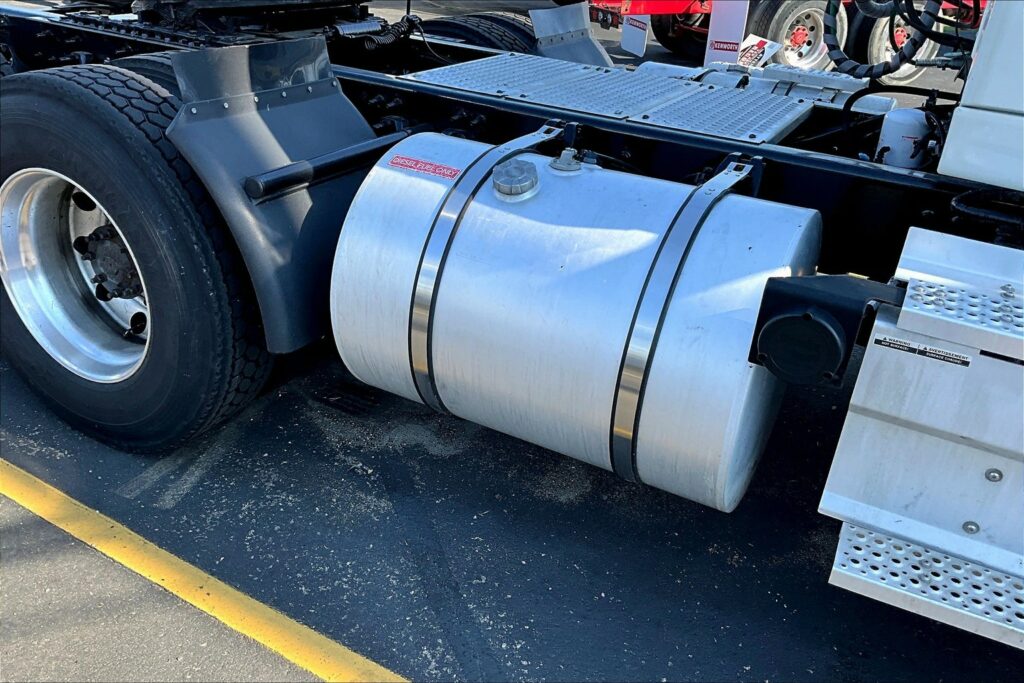 2019 INT LT625 6×4 Day Cab