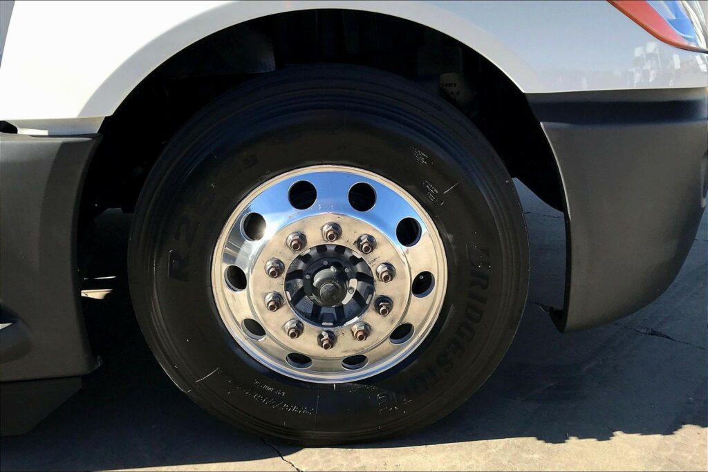 2022 INT LT625 6×4 Sleeper