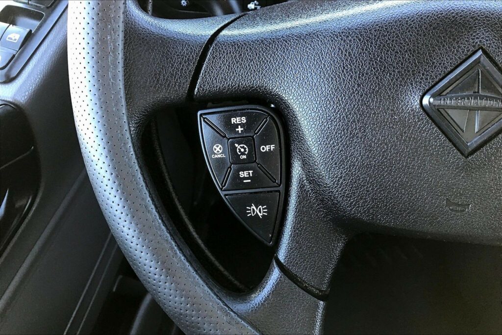 2022 INT LT625 6×4 Sleeper