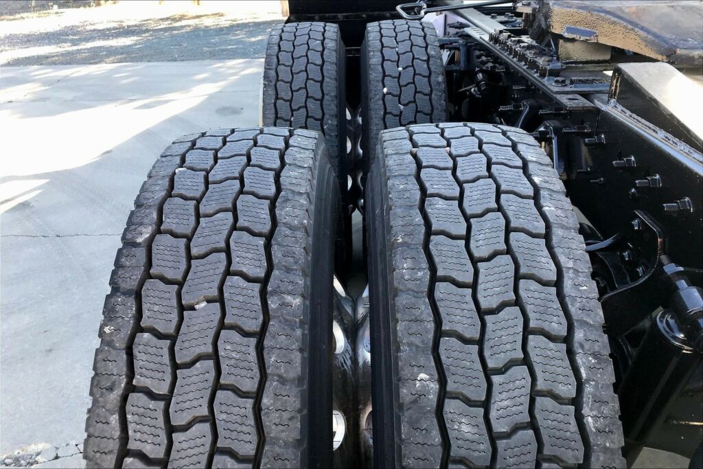 2022 INT LT625 6×4 Sleeper