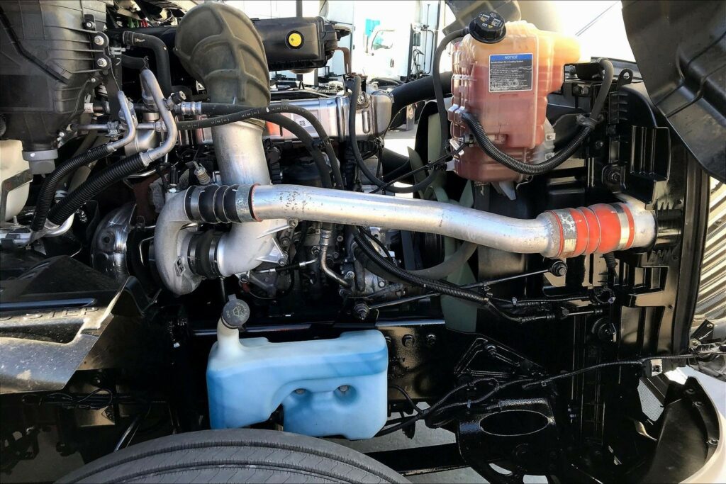 2022 INT LT625 6×4 Sleeper