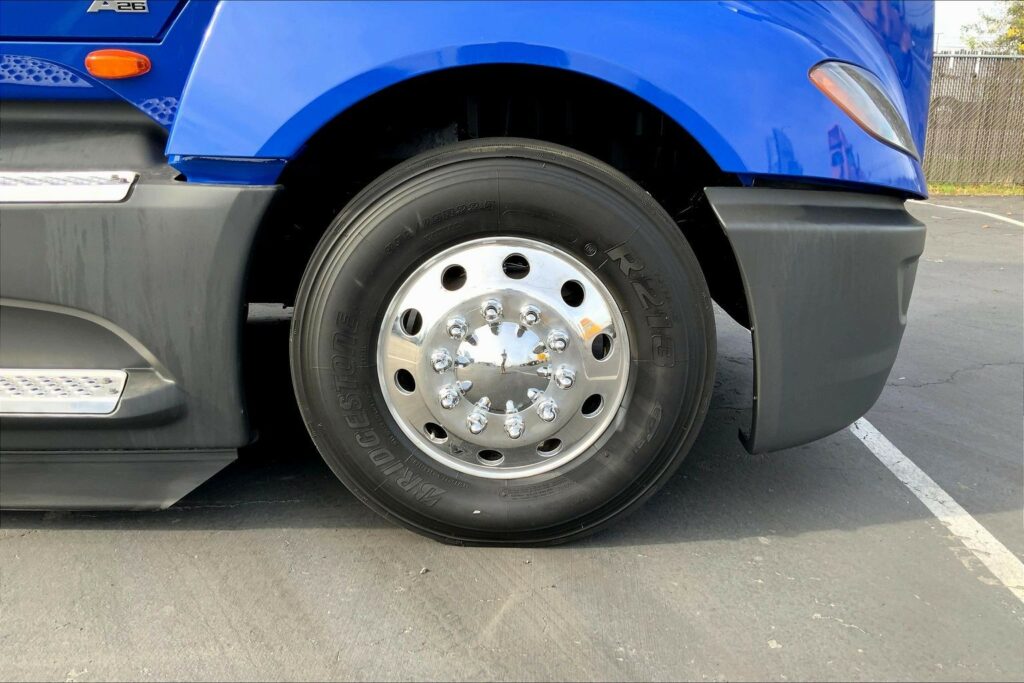 2022 INT LT625 6×4 Sleeper