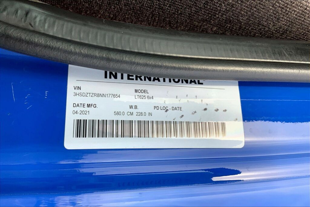 2022 INT LT625 6×4 Sleeper