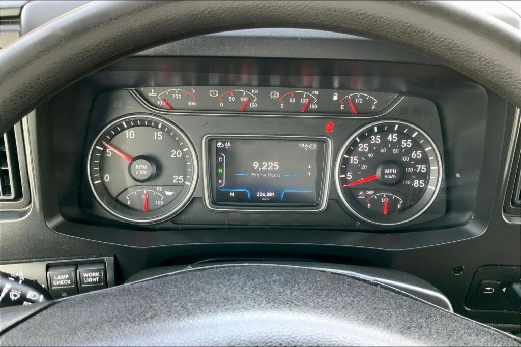 2022 INT LT625 6×4 Sleeper