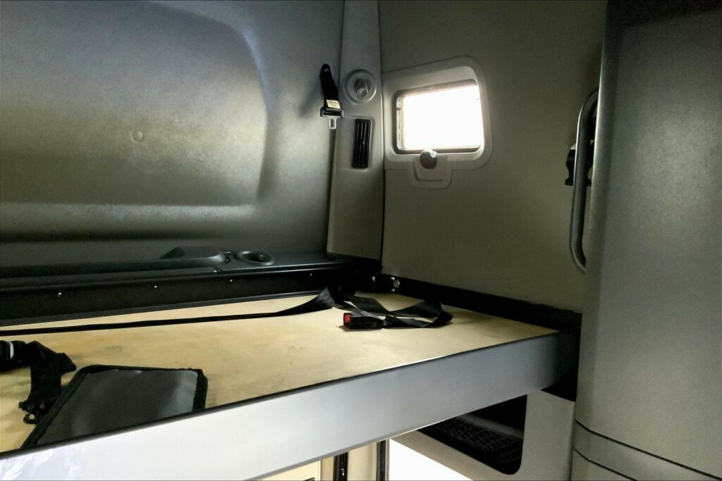 2022 INT LT625 6×4 Sleeper