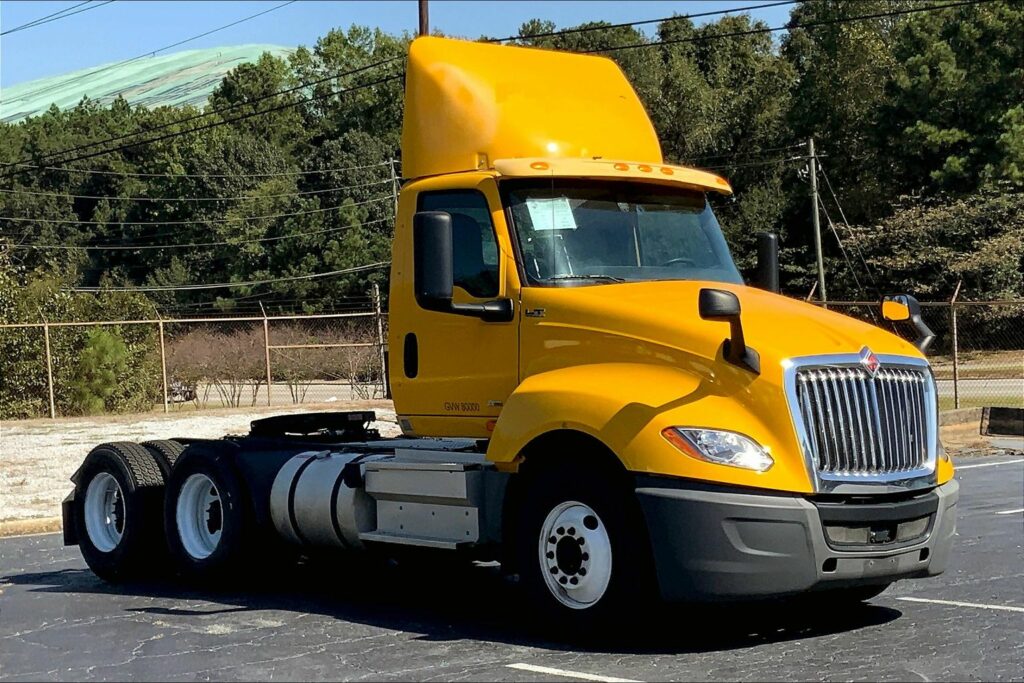 2019 INT LT625 6×4 Day Cab