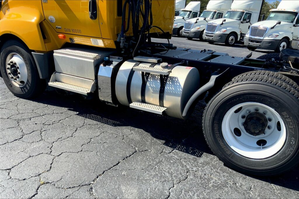 2019 INT LT625 6×4 Day Cab