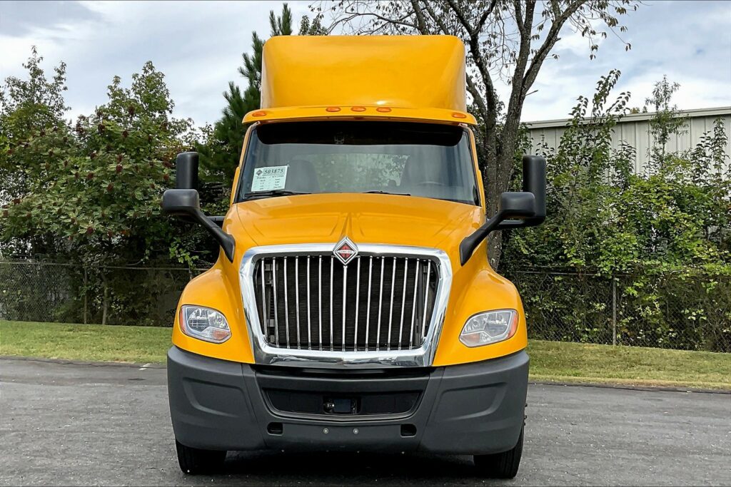 2019 INT LT625 6×4 Day Cab