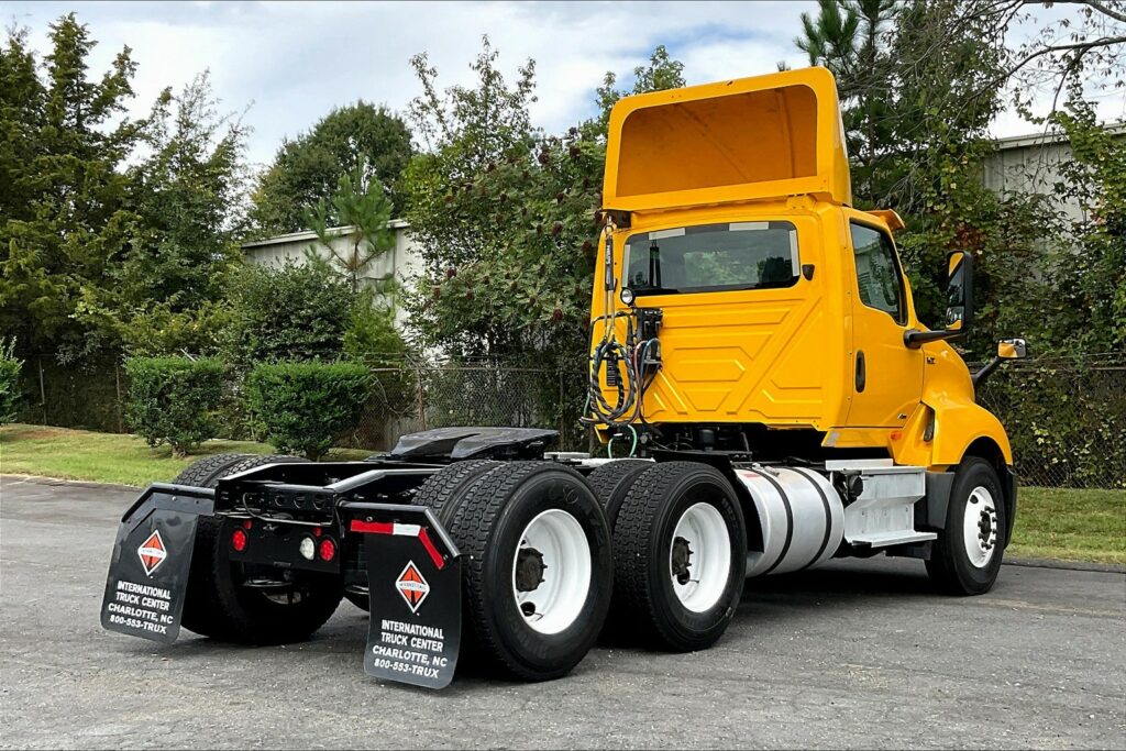 2019 INT LT625 6×4 Day Cab