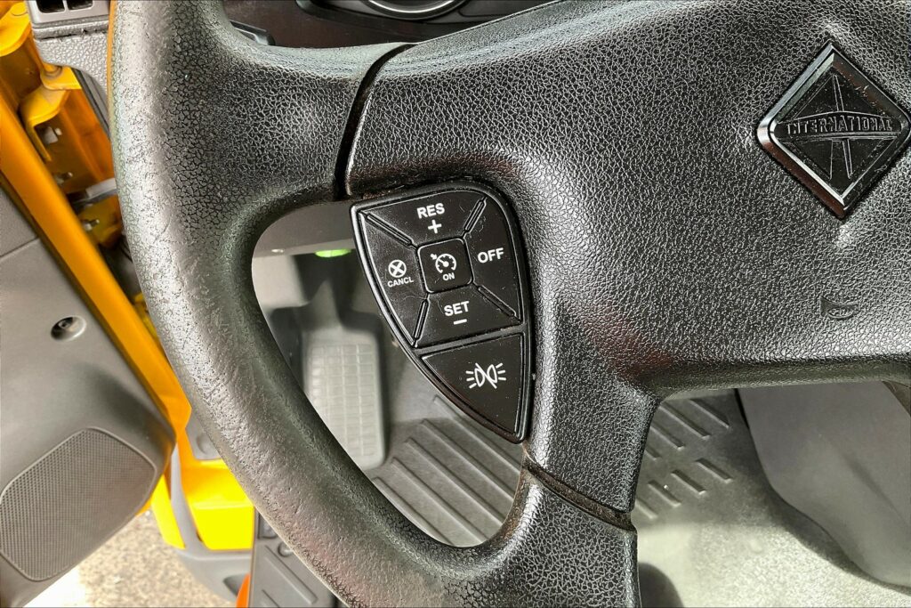 2019 INT LT625 6×4 Day Cab