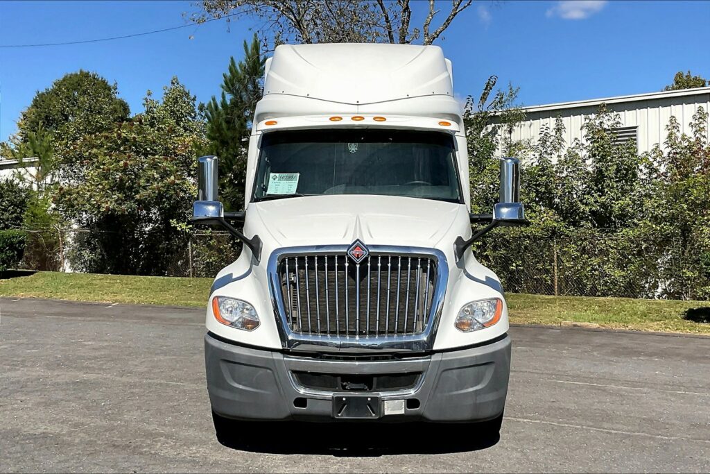 2020 INT LT625 6×4 Sleeper