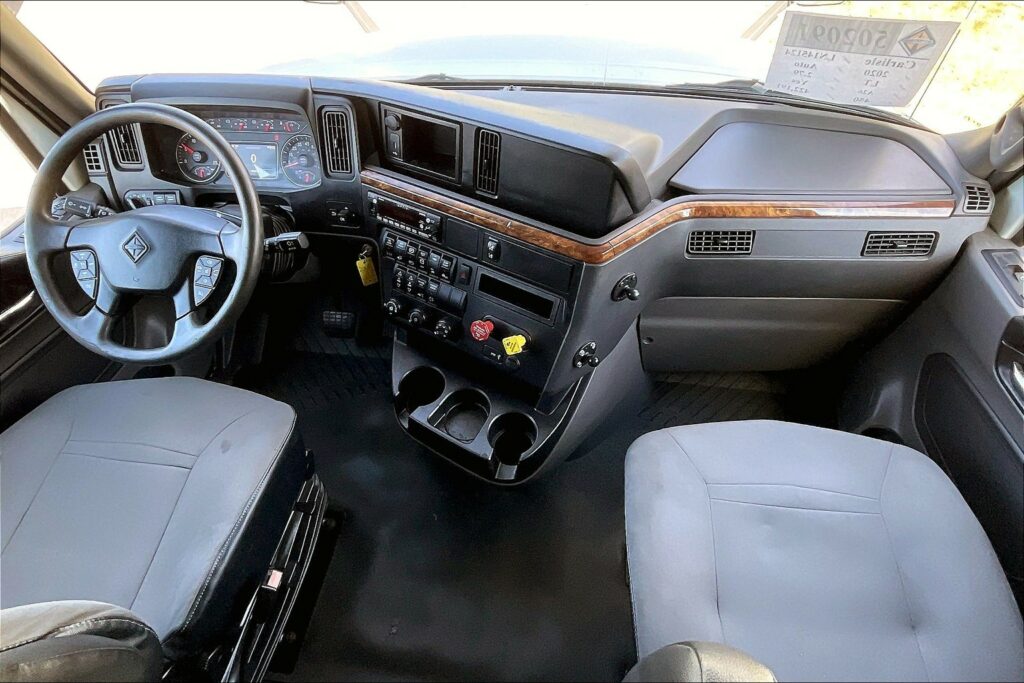 2020 INT LT625 6×4 Sleeper