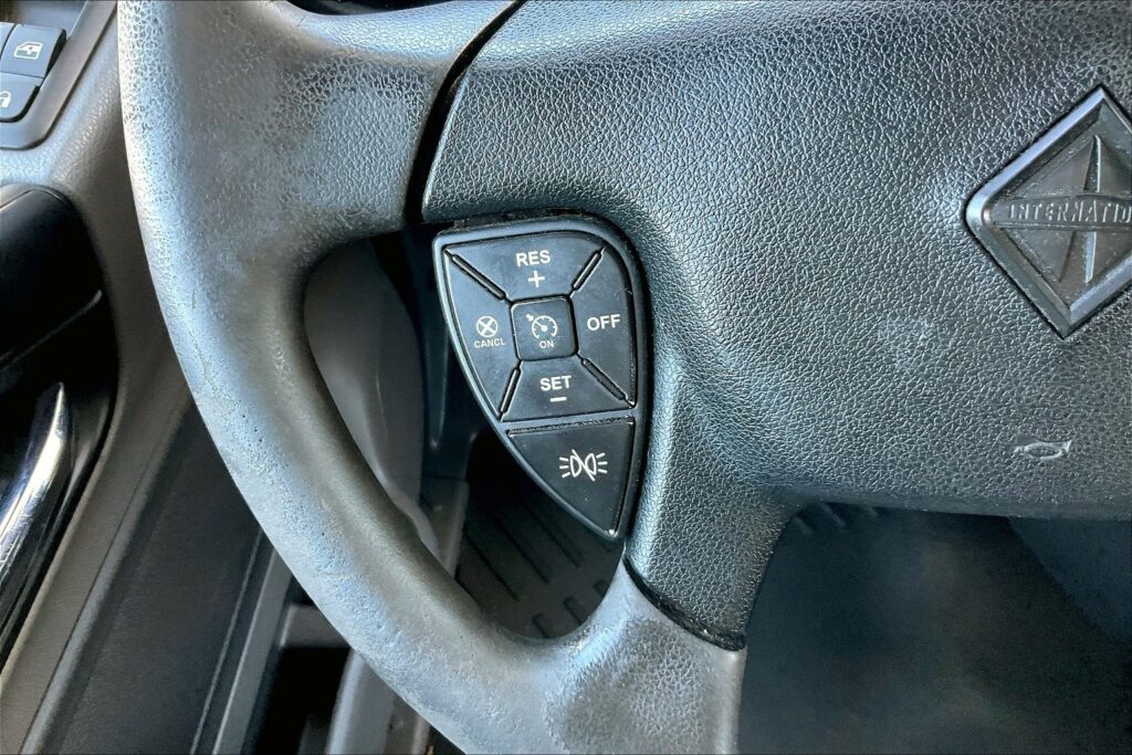 2020 INT LT625 6×4 Sleeper