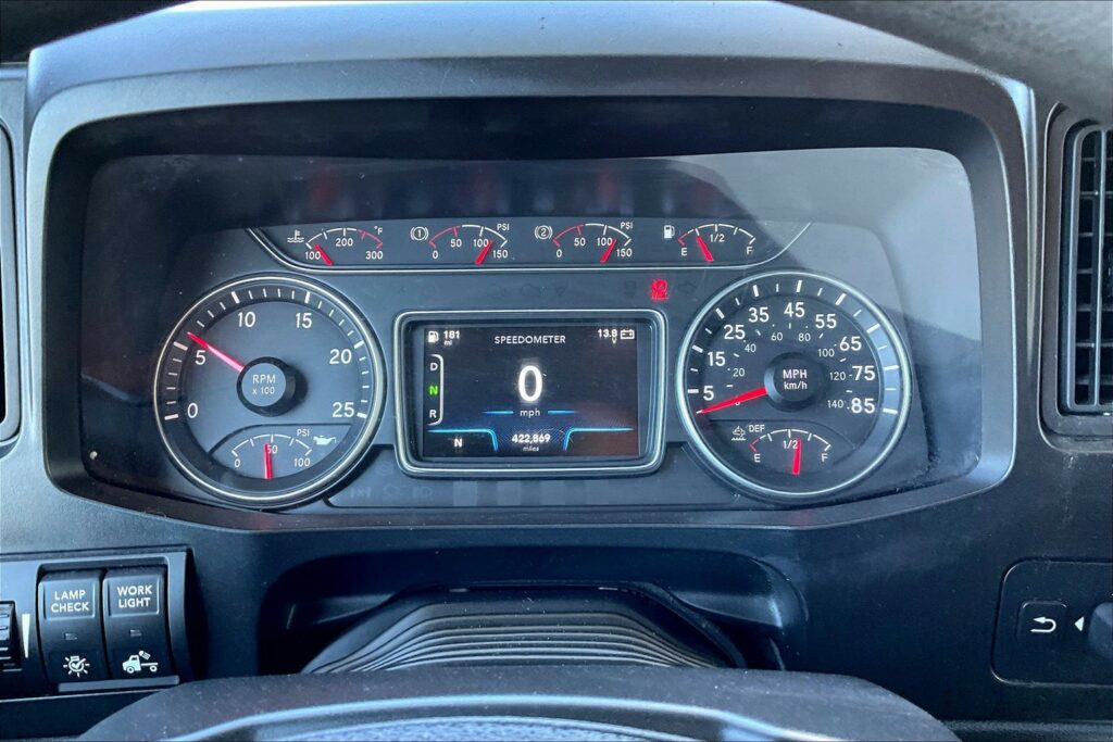 2020 INT LT625 6×4 Sleeper