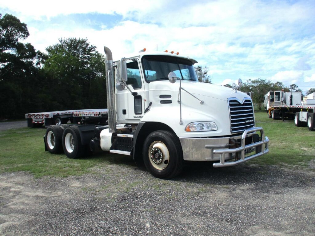 2015 Mack Pinnacle CXU613