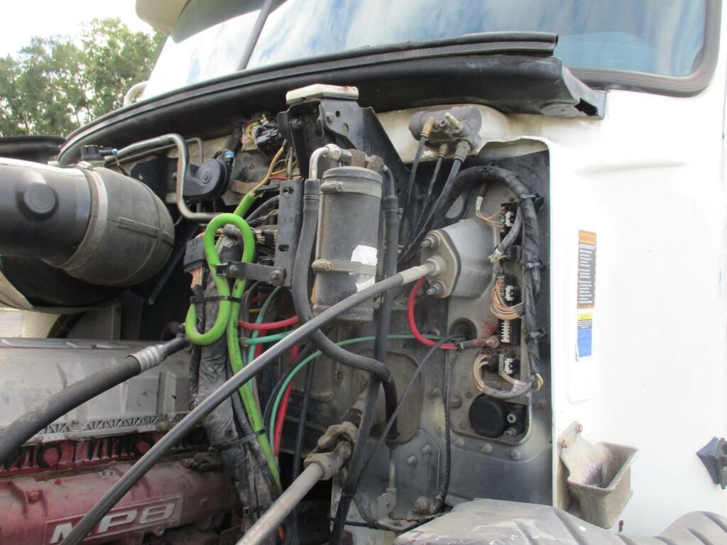 2015 Mack Pinnacle CXU613