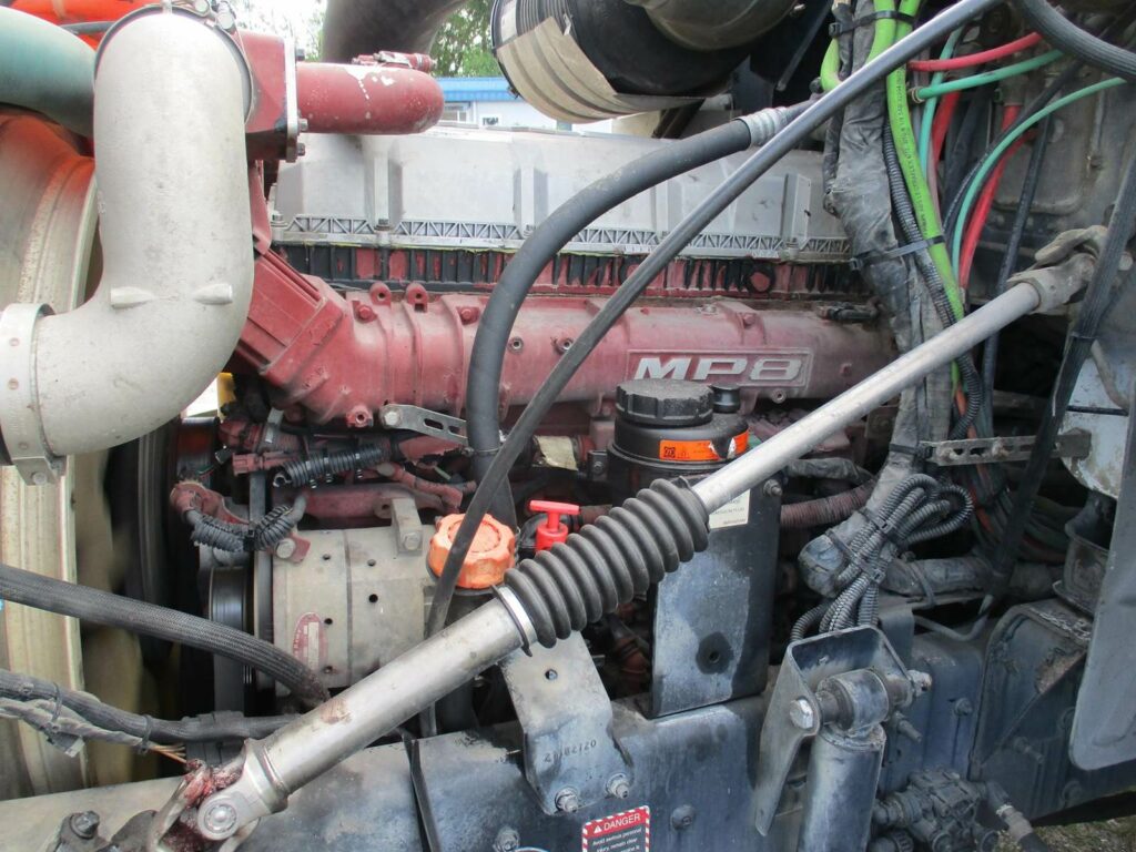 2015 Mack Pinnacle CXU613