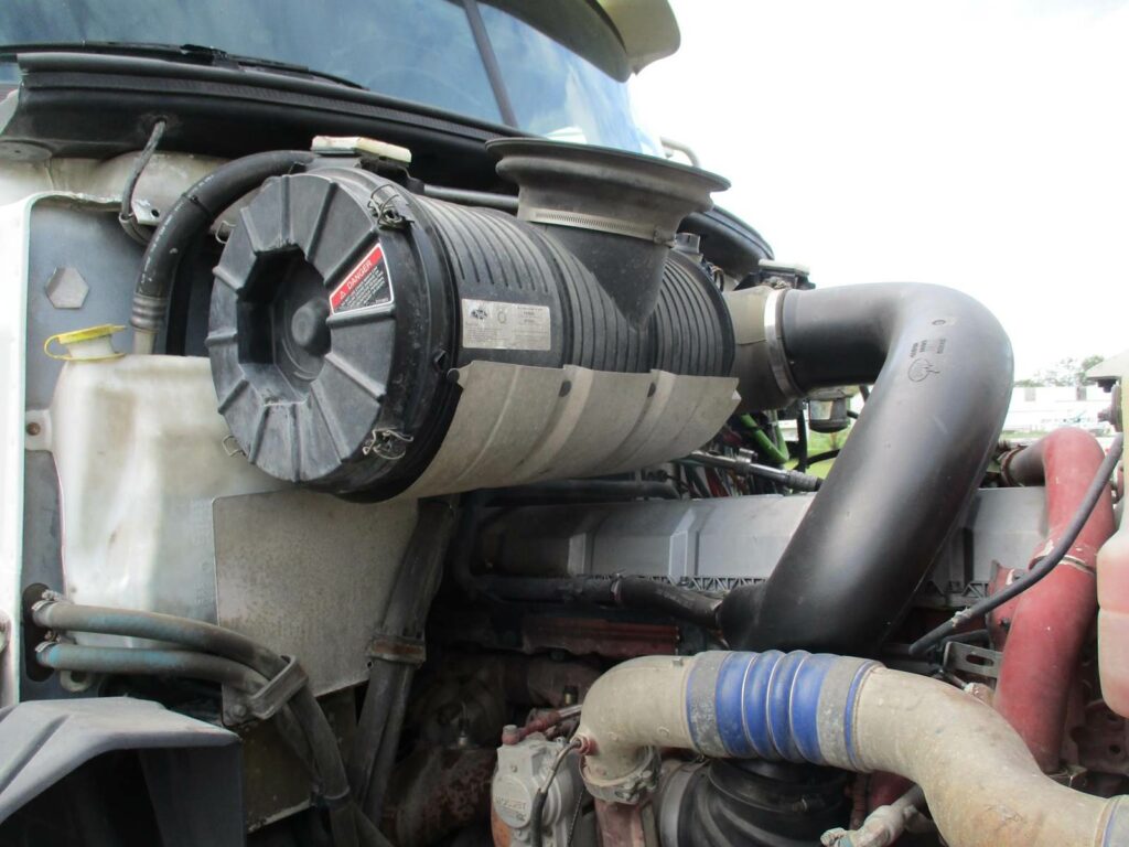 2015 Mack Pinnacle CXU613