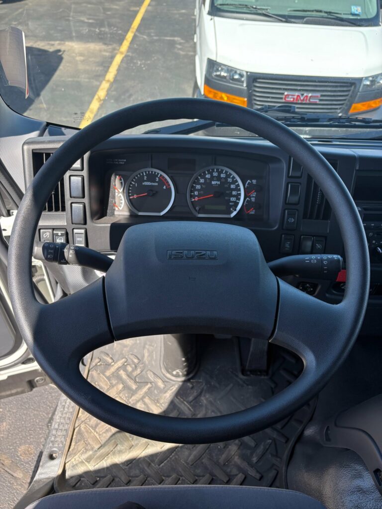 2025 Isuzu FTR/FVR