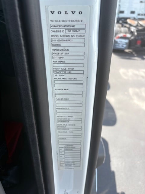 2026 Volvo VNR64T300