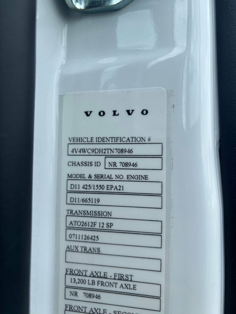 2026 Volvo VNR64T300