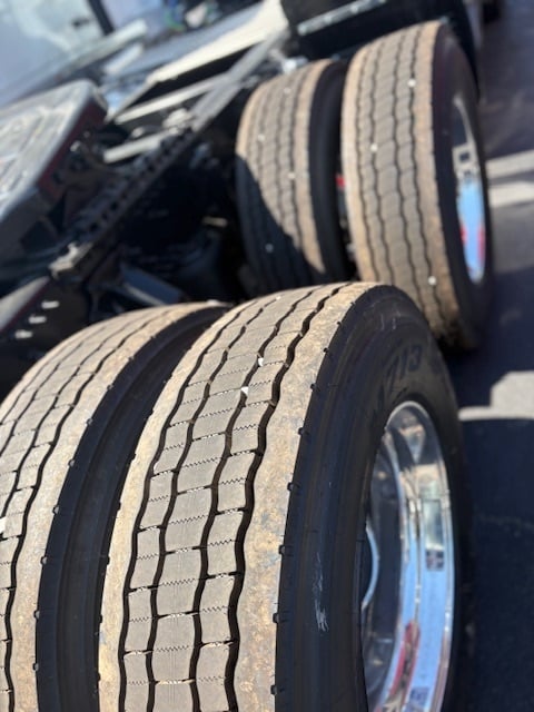 2026 Volvo VNR64T300