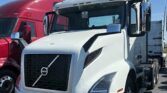 2026 Volvo VNR64T300